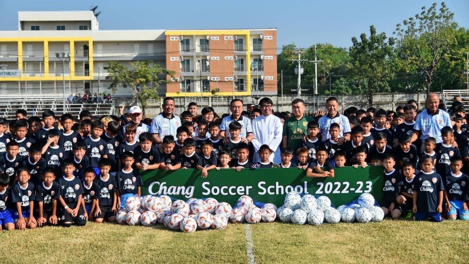 ช้าง ซอคเกอร์ สคูล 2022/23