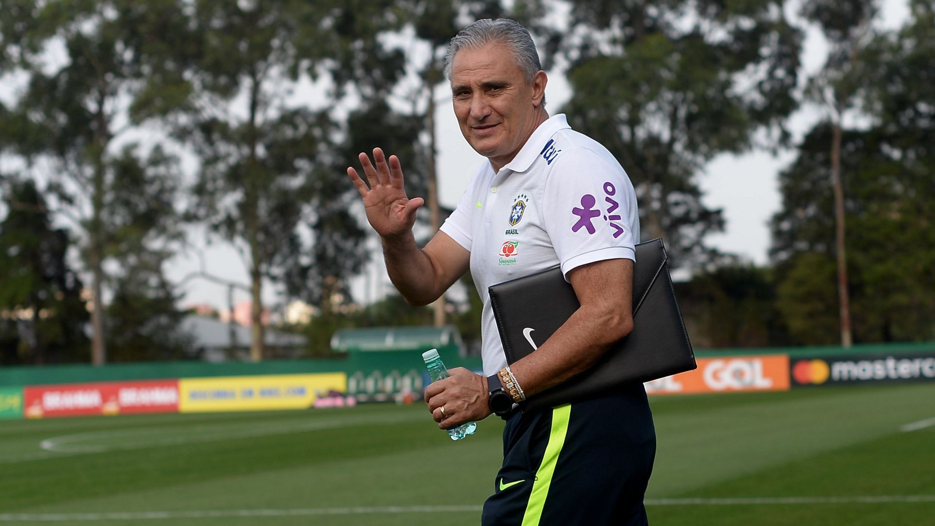 Tite Brasil treino 08102017
