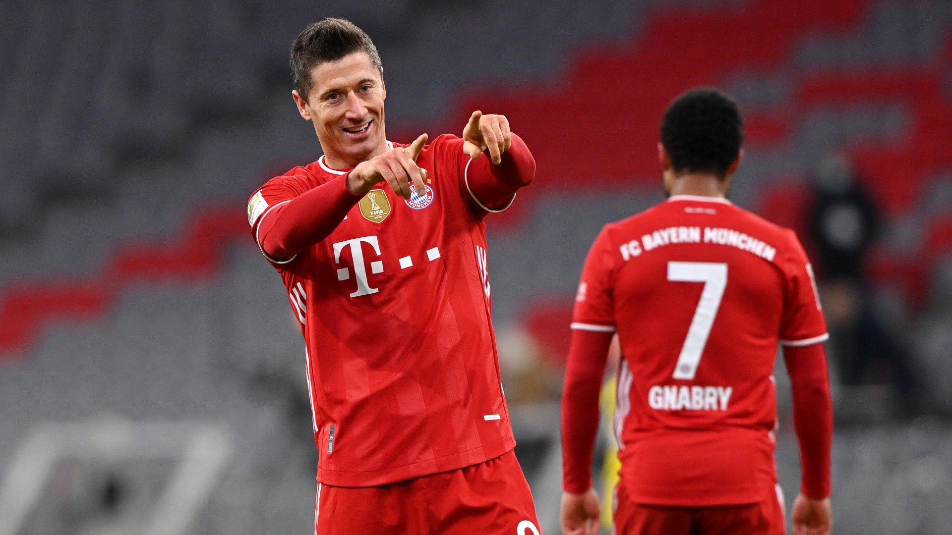 Robert Lewandowski FC Bayern Serge Gnabry