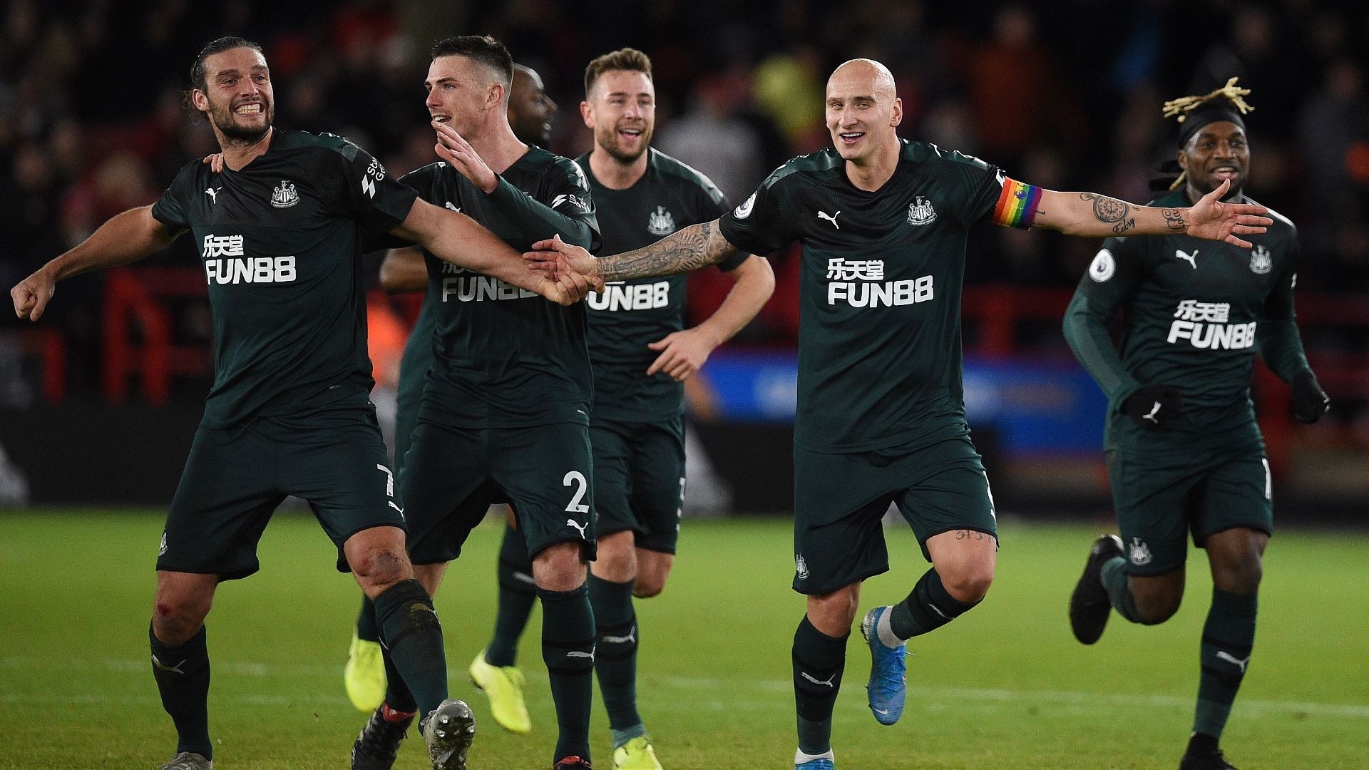 Newcastle celebrate vs Sheffield United