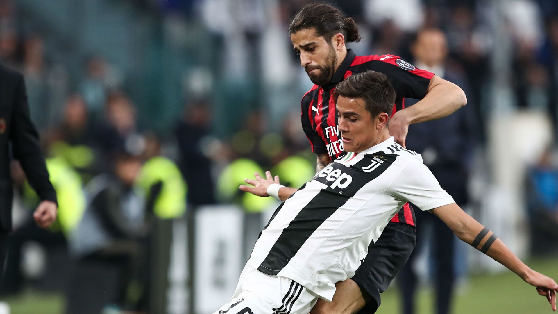 Dybala Ricardo Rodriguez Juventus Milan Serie A