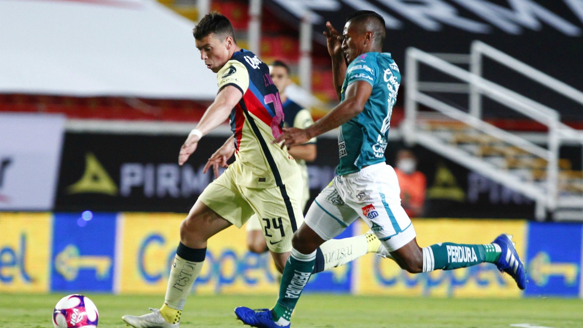 León América Pedro Aquino Federico Viñas