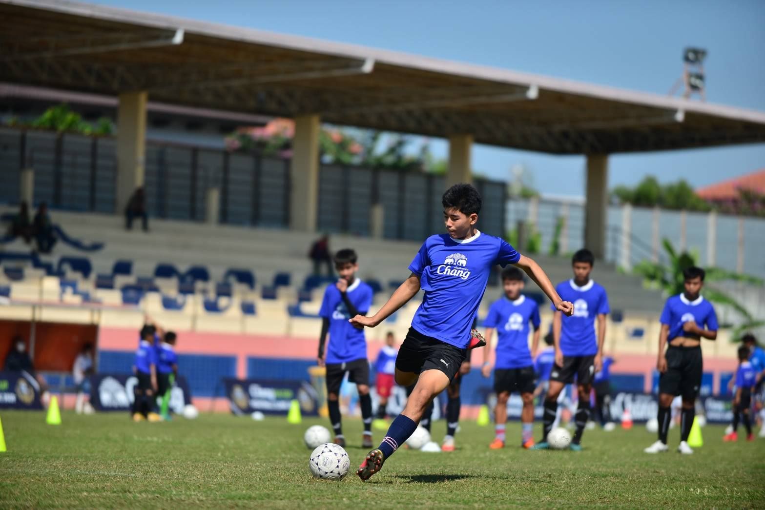 ช้าง เอฟเอ คัพ ฟุตบอล คลินิก 2020