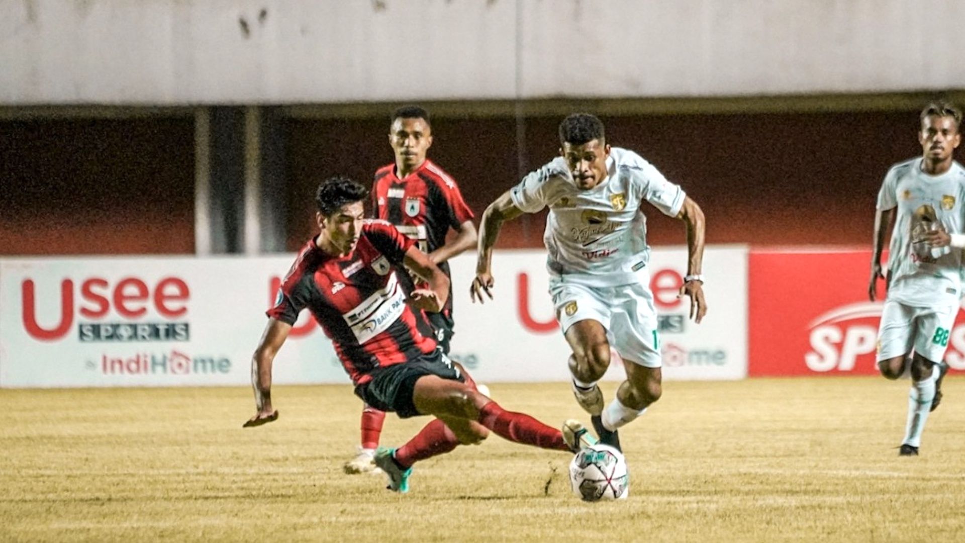 Persipura vs Persebaya