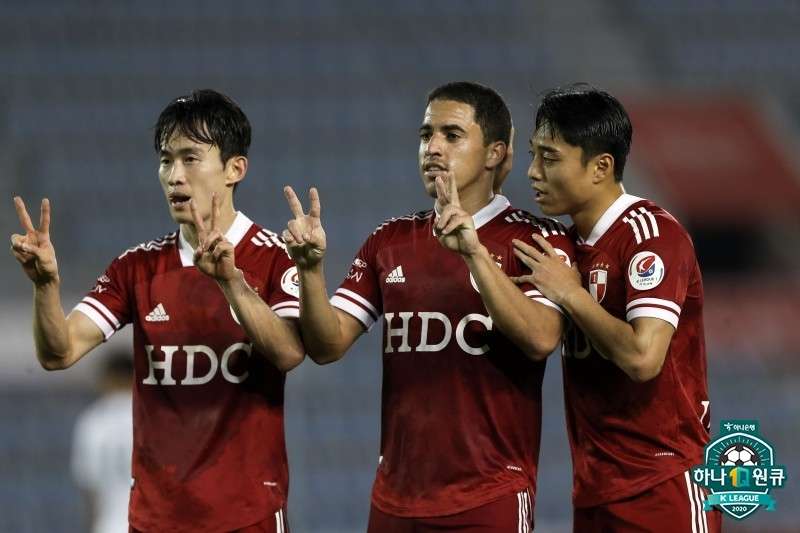 호물로, 김문환