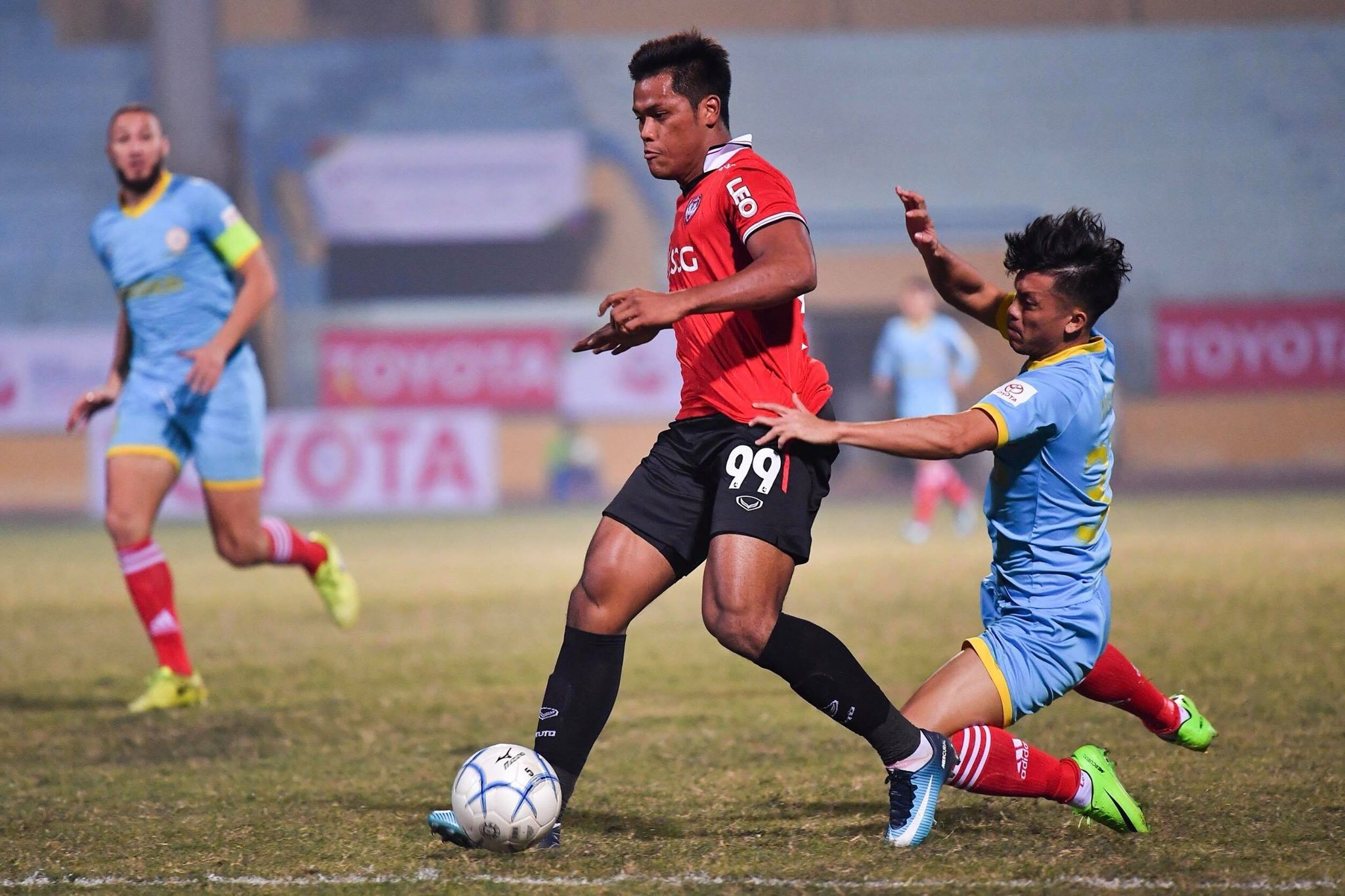 ซานนา คานห์ ฮัว - เมืองทอง ยูไนเต็ด