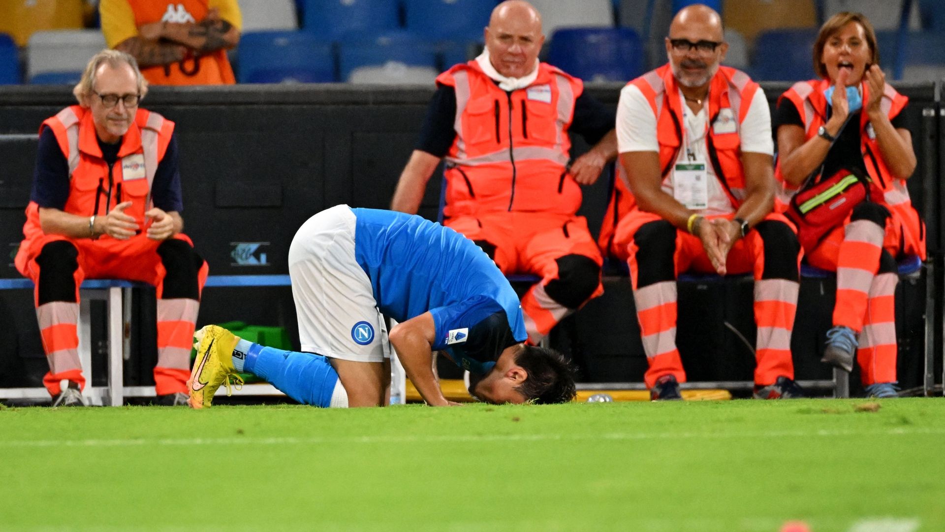 Elmas Napoli Lecce celebrating