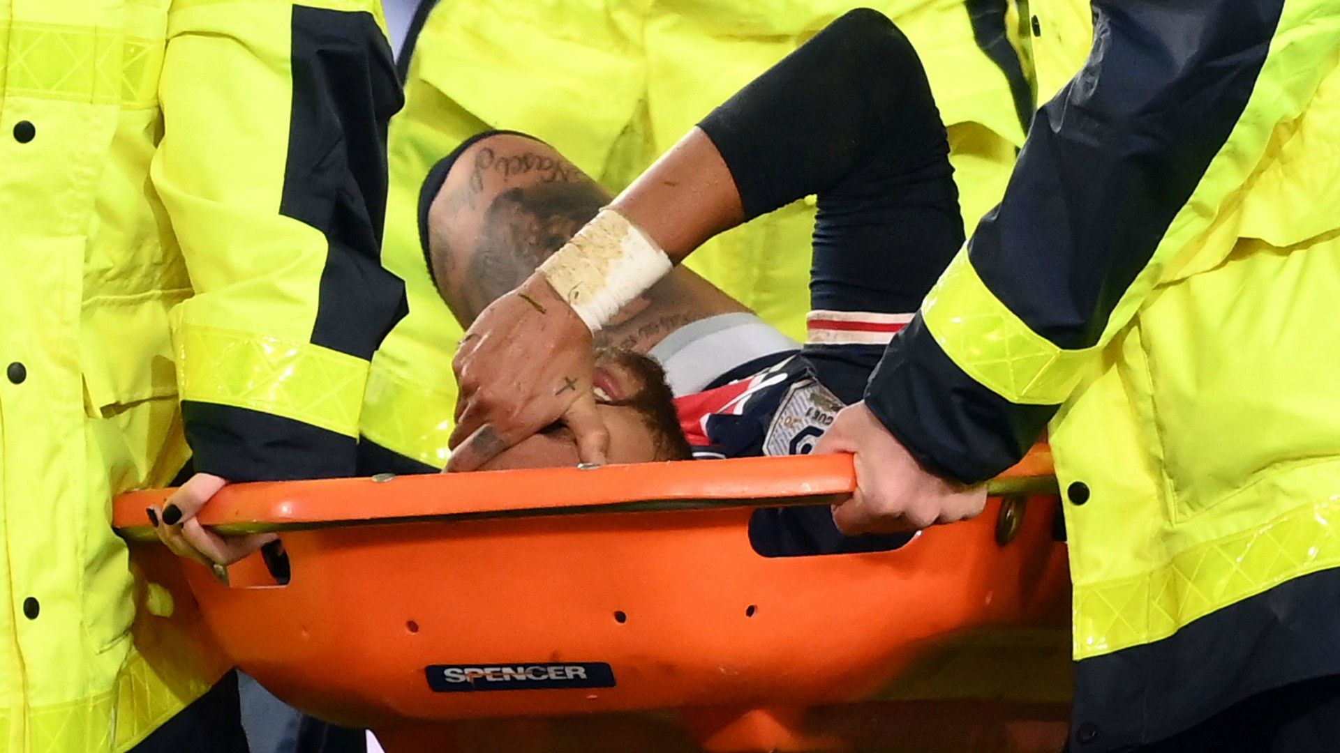 Neymar Lesión 131220