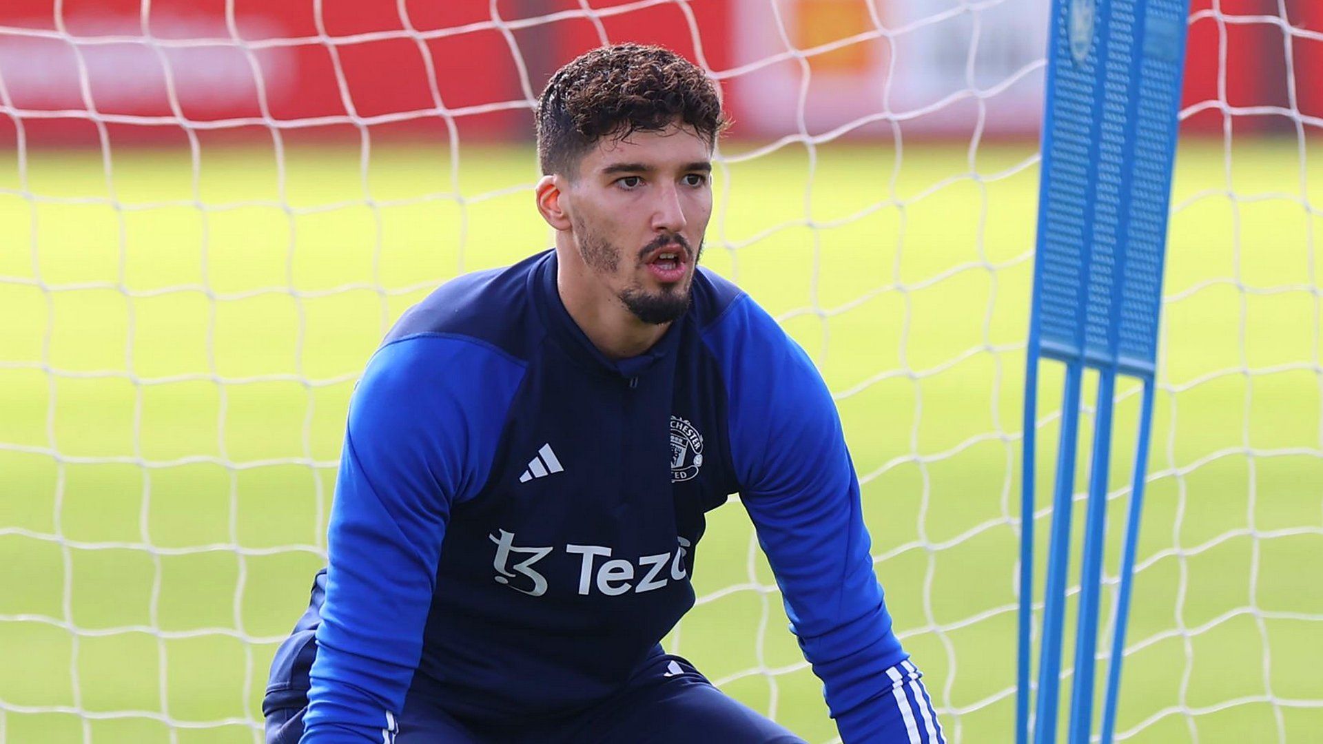 Altay Bayindir Manchester United 2023-24