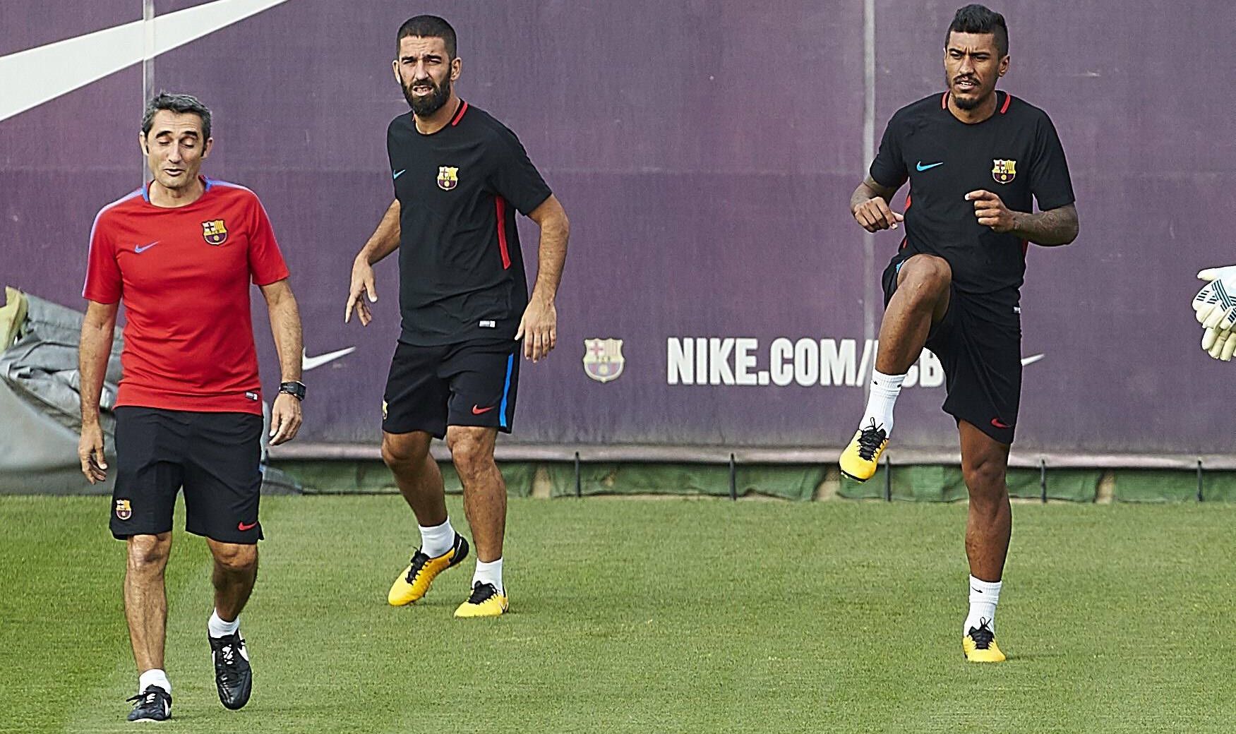 ONLY GERMANY Ernesto Valverde Arda Turan Paulinho Barcelona