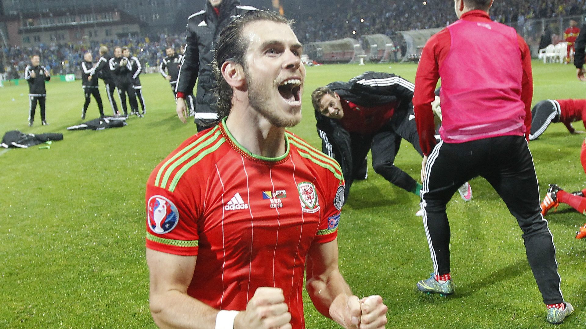 Gareth Bale Bosnia Wales 10102015