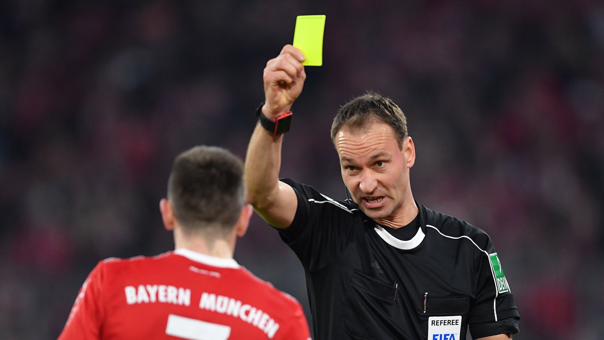 Franck Ribery FC Bayern Yellow Card 31032018