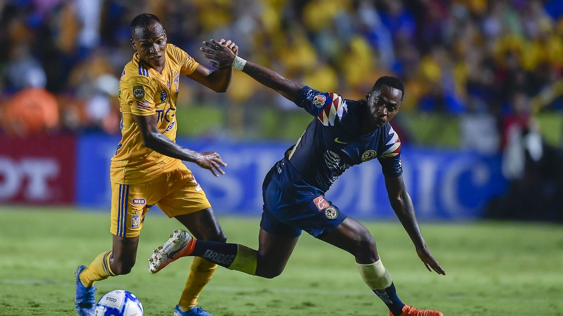 Tigres América Luis Quiñones Renato Ibarra