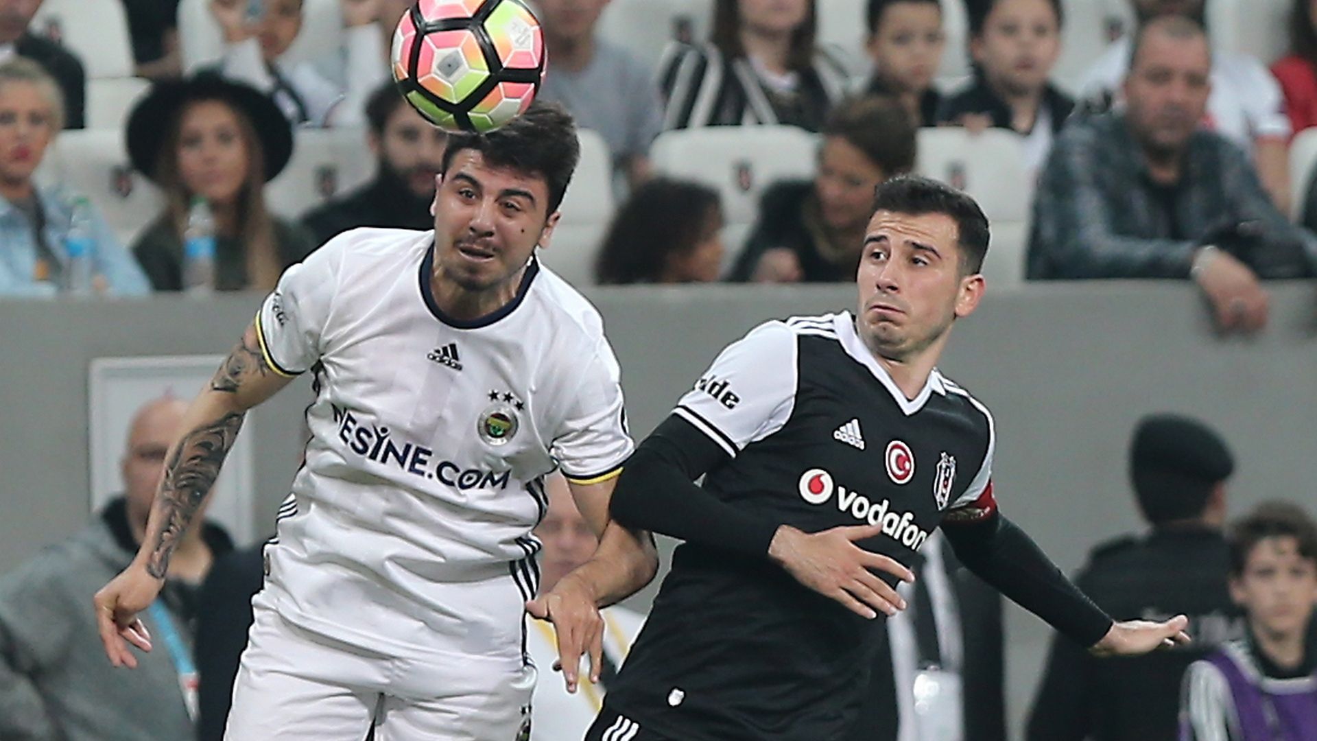 Ozan Tufan Oguzhan Ozyakup Besiktas Fenerbahce