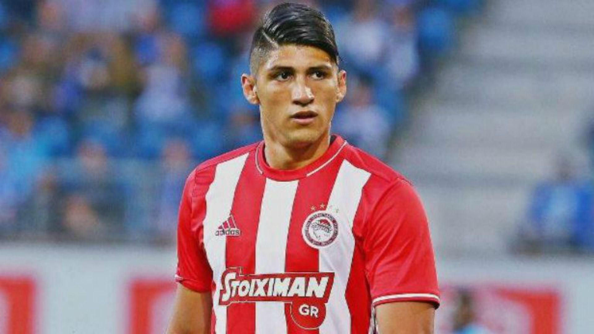 Alan Pulido Olympiacos 170816