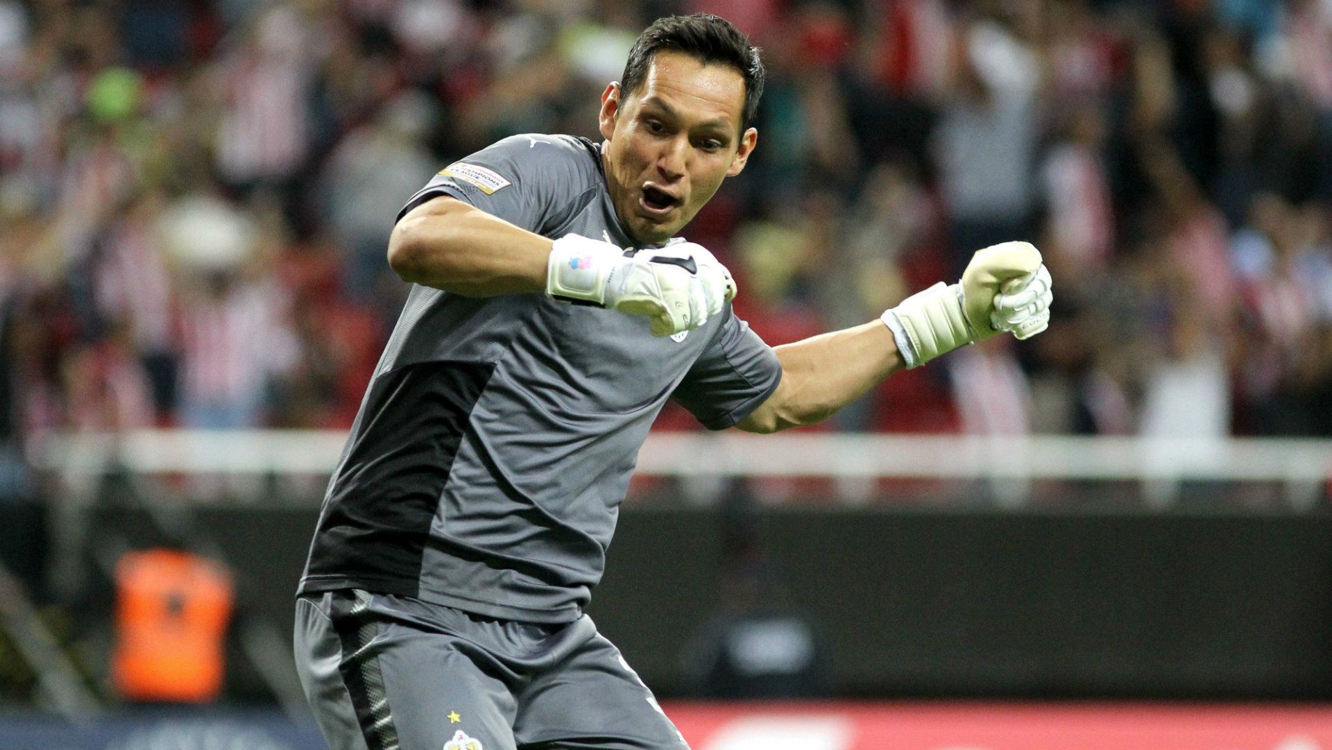 Rodolfo Cota Chivas 270818