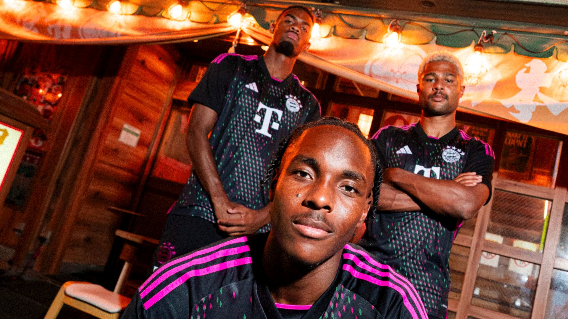 Bayern Auswärtstrikot 2023/24