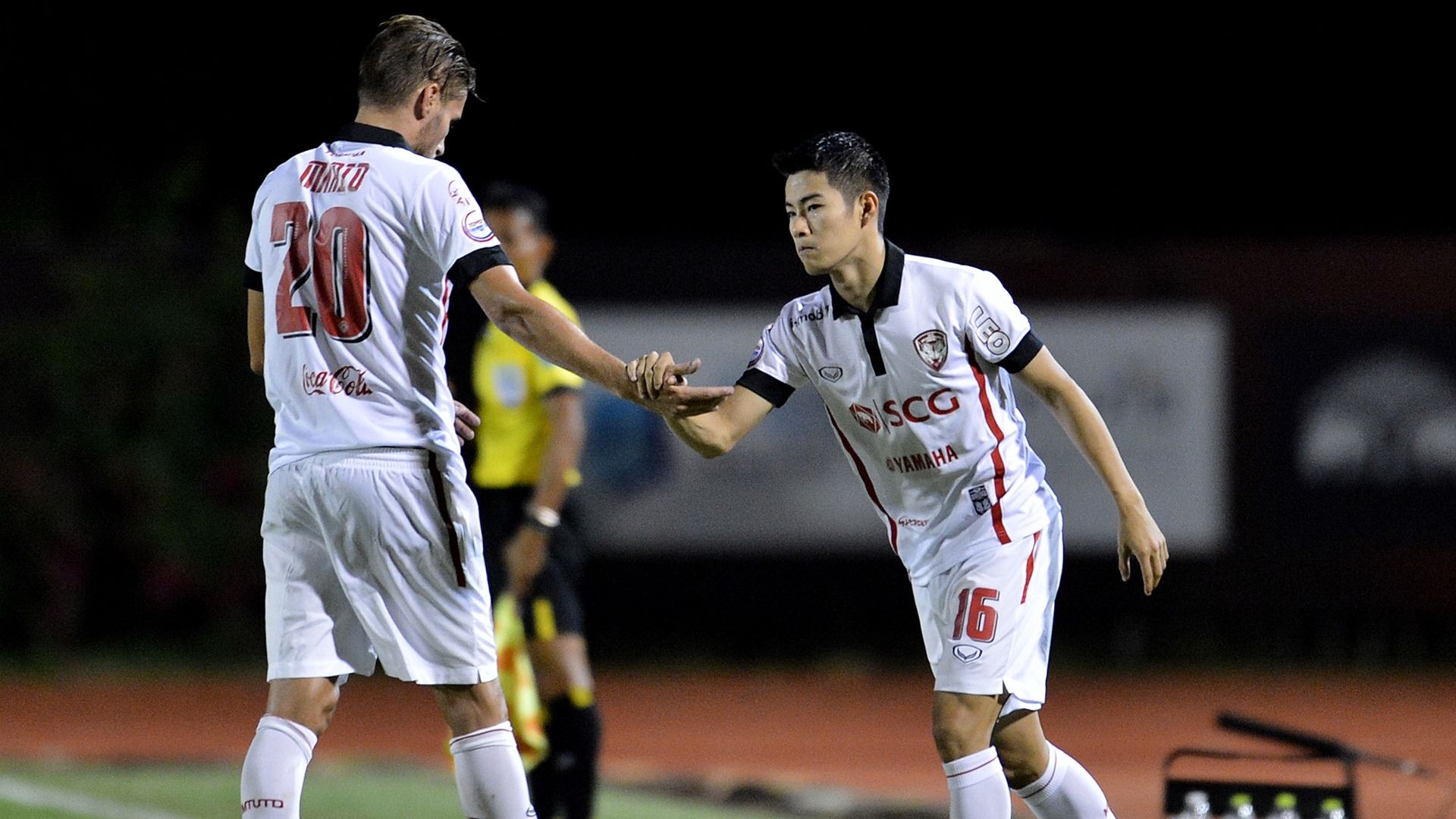 Mario Đurovski, สารัช อยู่เย็น