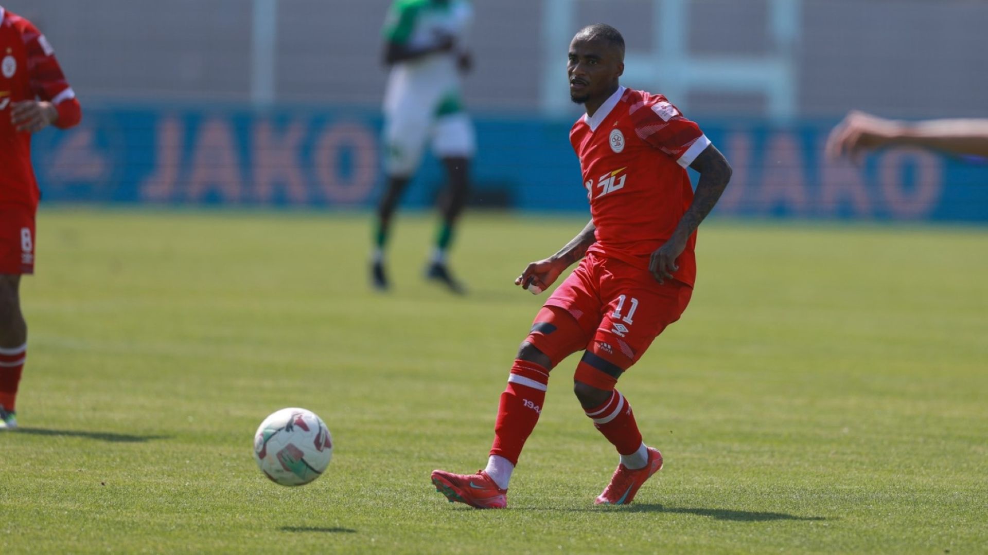Thembinkosi Lorch, Al-Ittihad