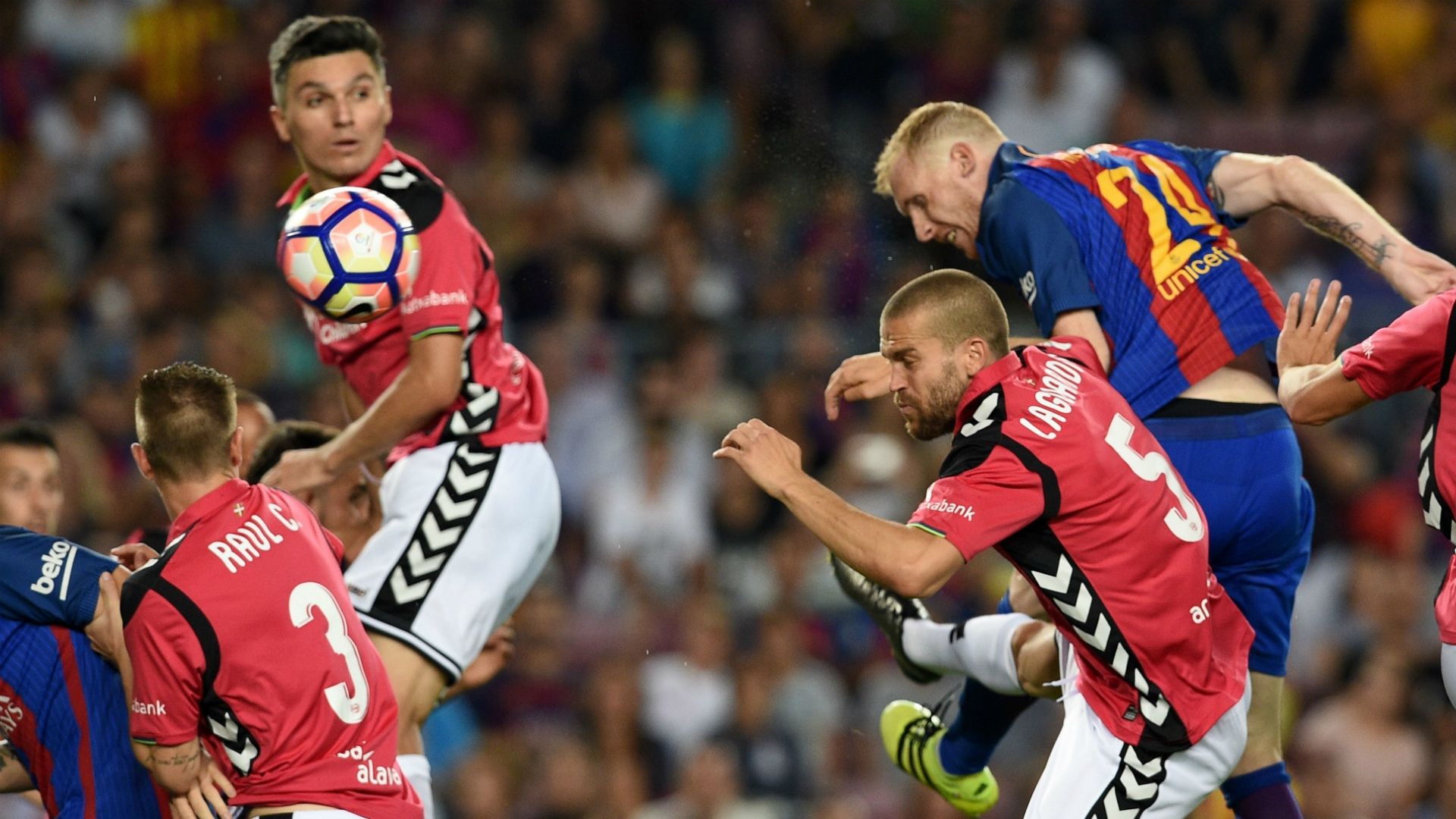 Jeremy Mathieu Barcelona Alaves 10092016