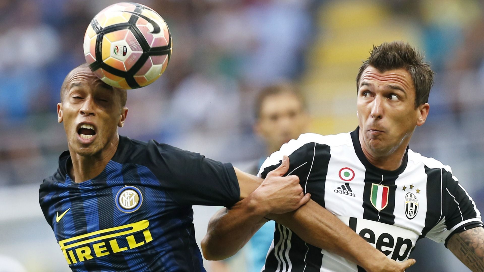 Miranda Mario Mandzukic Inter Juventus Serie A