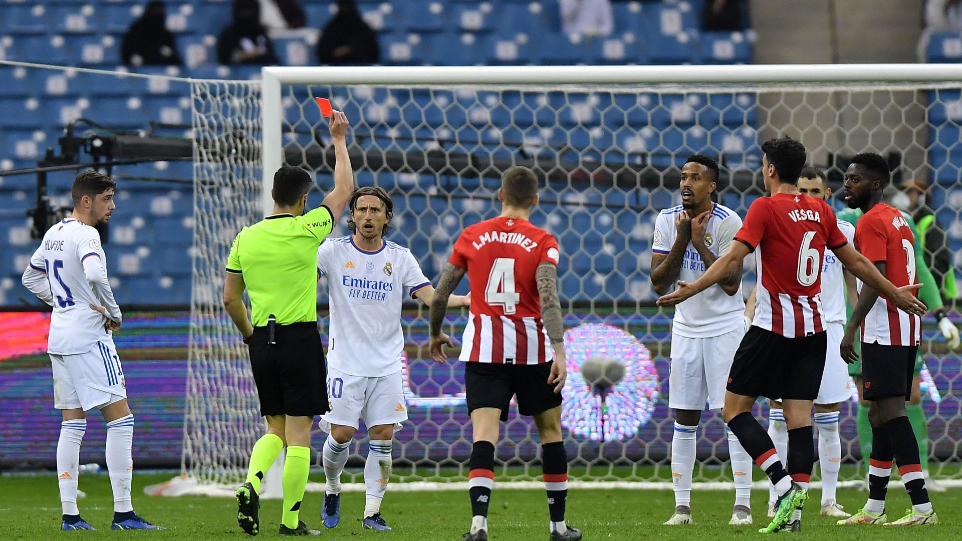 Militao expulsión 2022