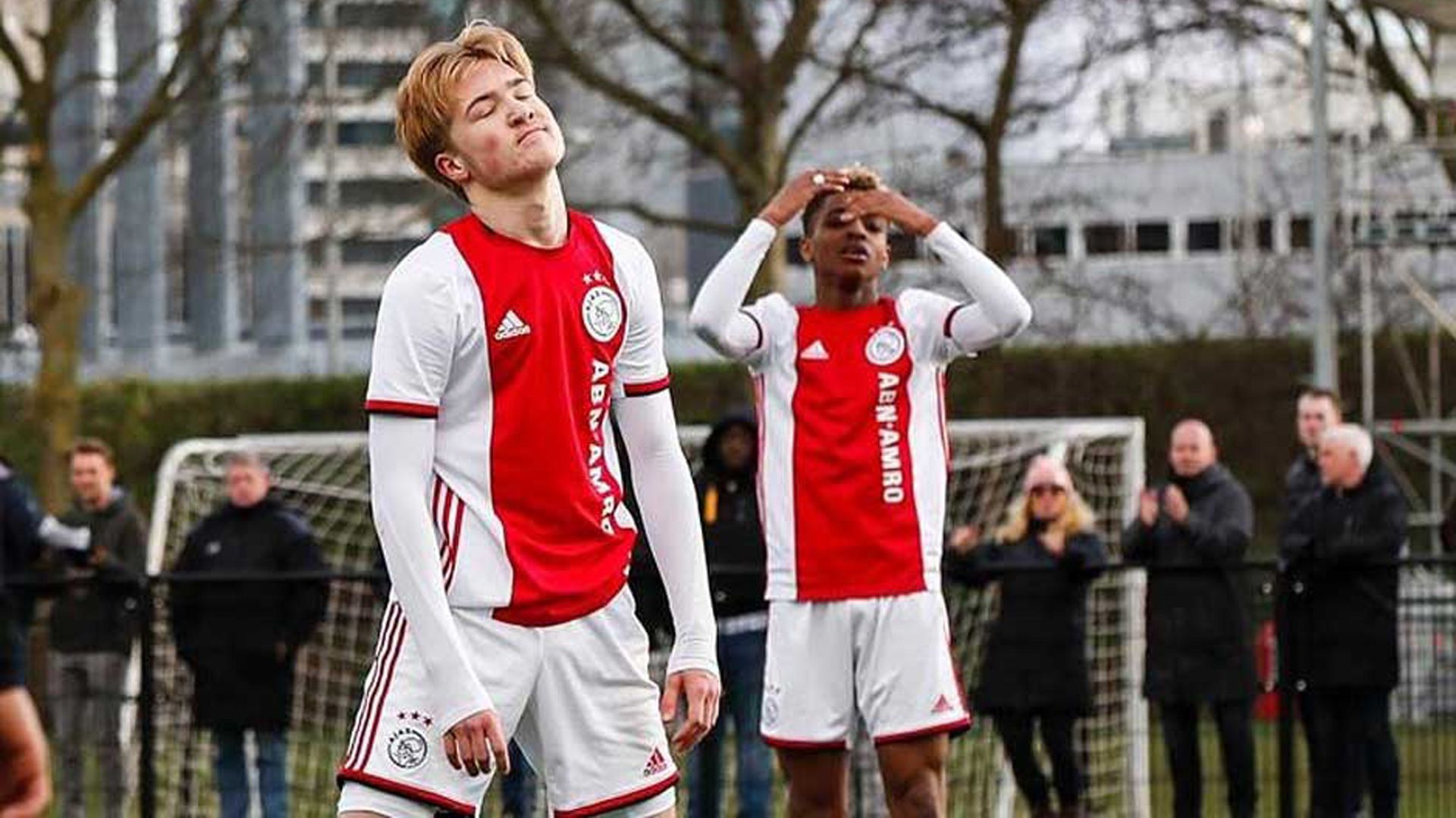 Julian Rijkhoff Ajax