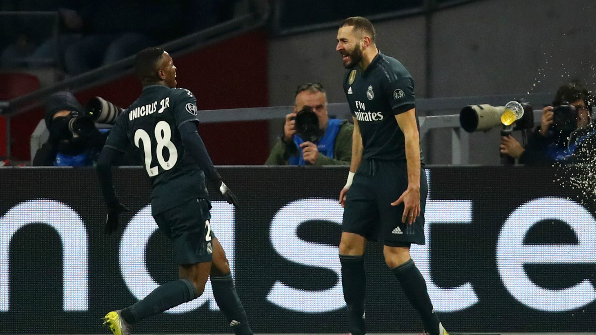 BENZEMA AJAX REAL MADRID CHAMPIONS LEAGUE