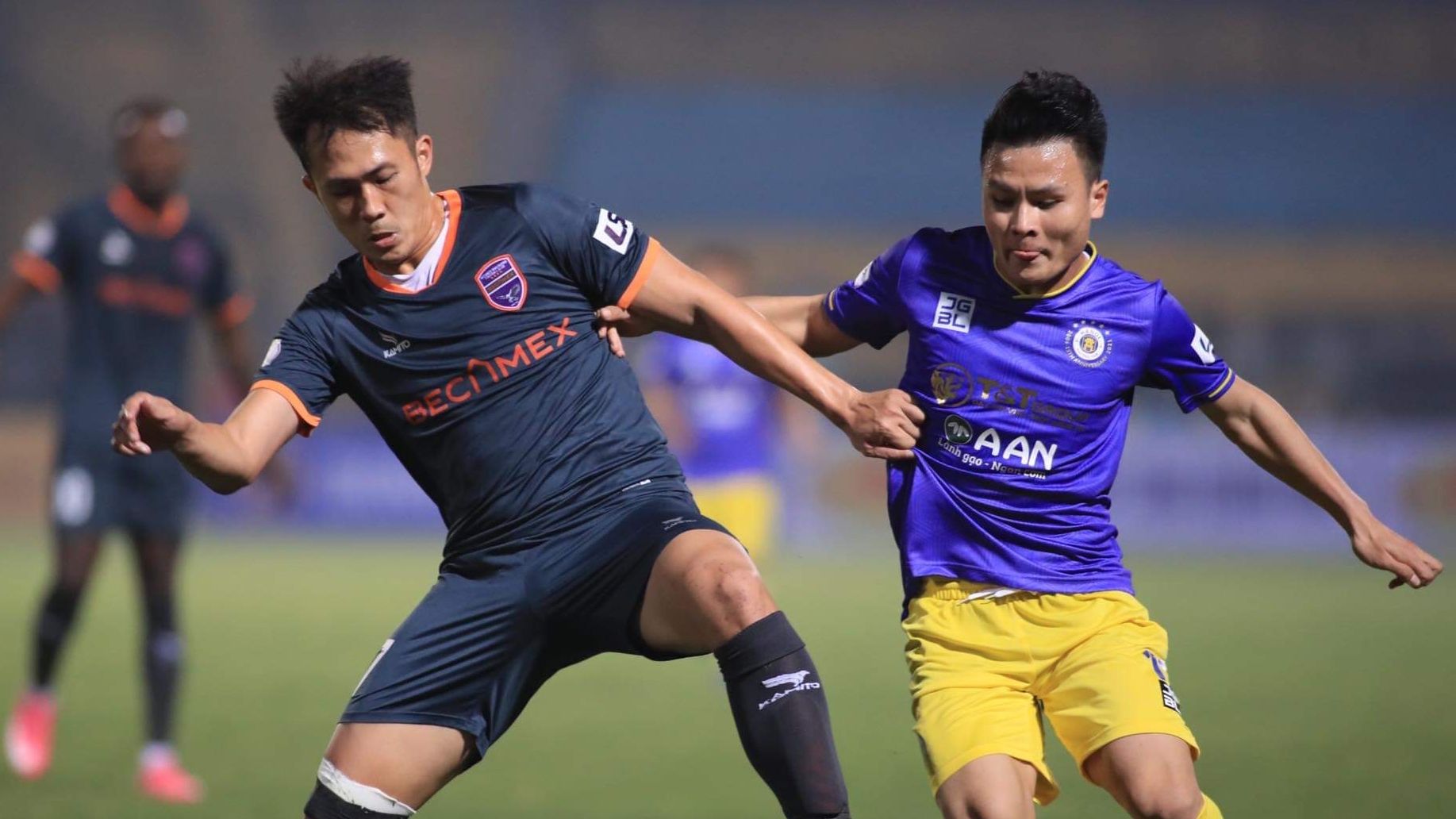 quang hai ha noi 2412021