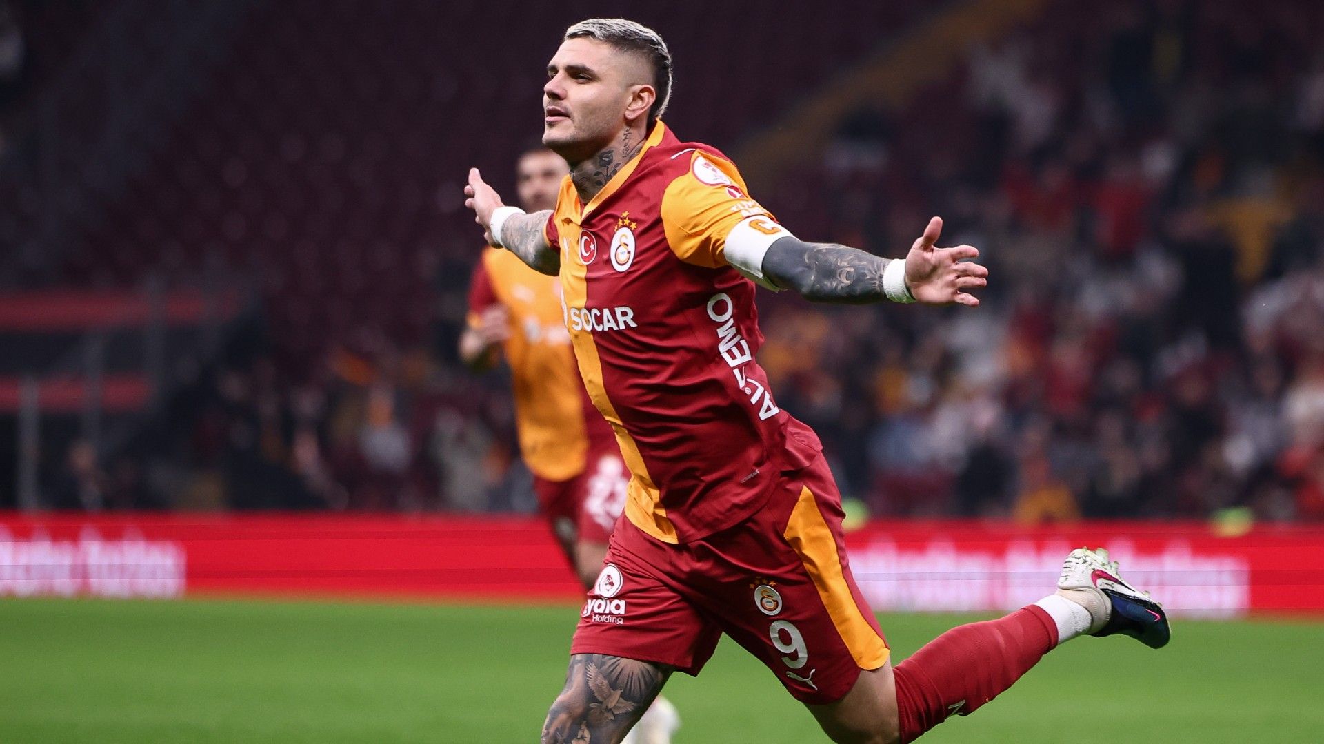  Mauro Icardi of Galatasaray celebrates after scoring