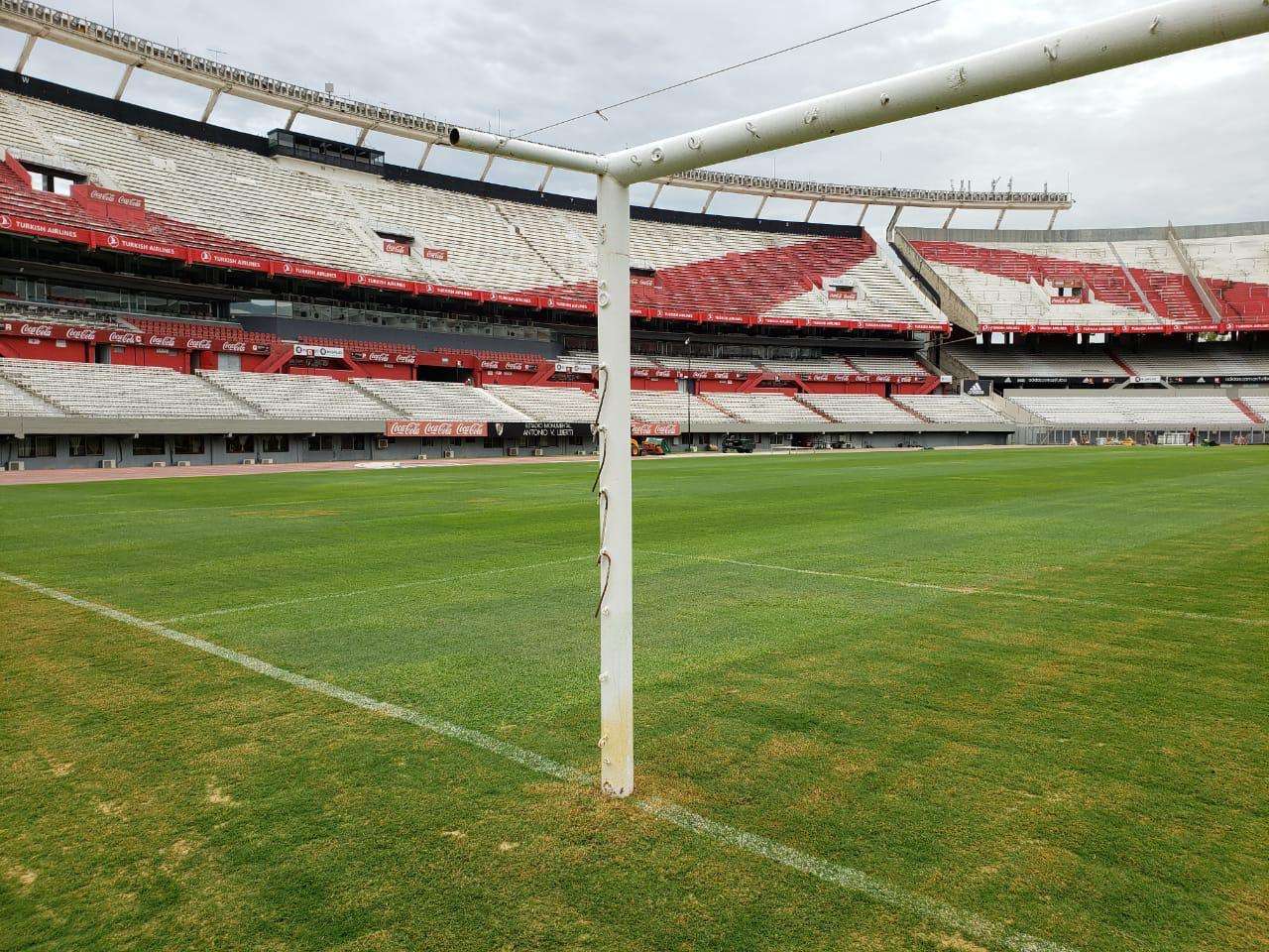 Campo de juego estadio Monumental River Plate 29012020