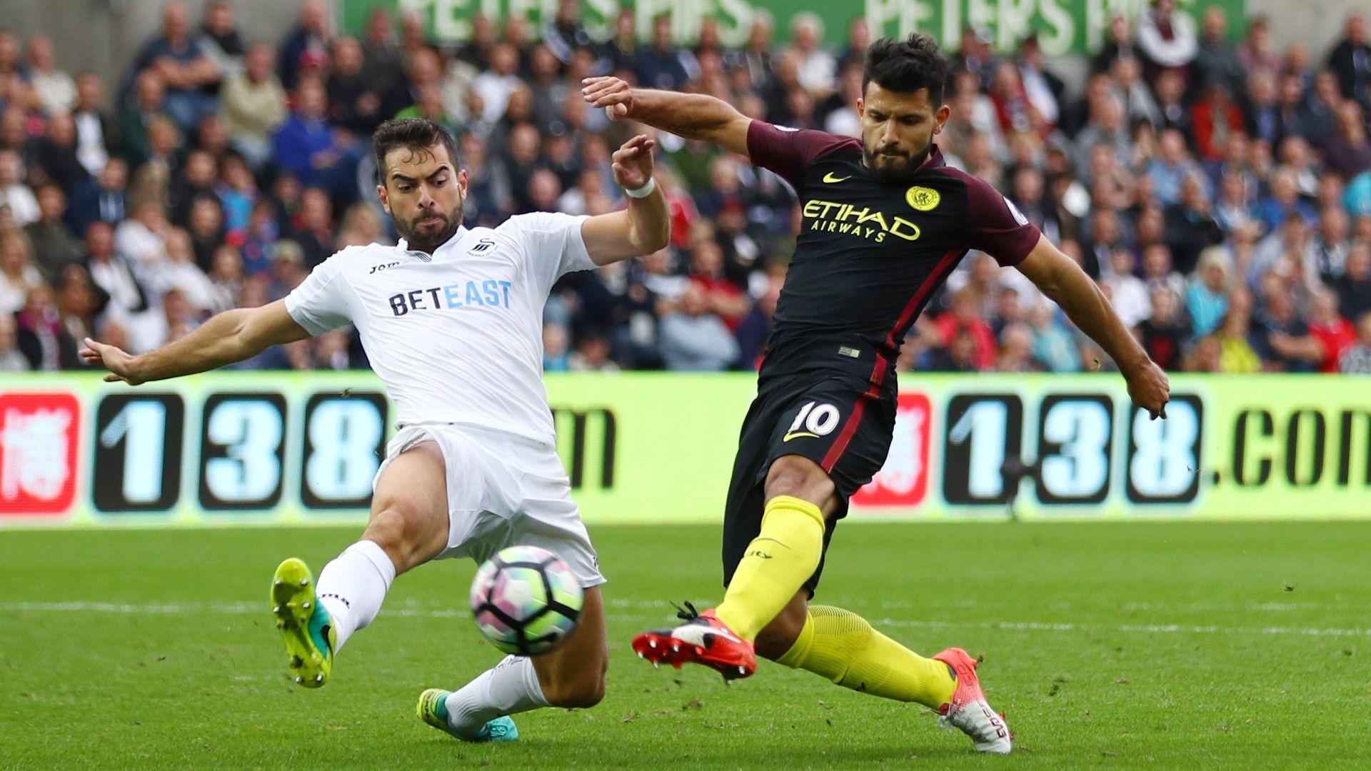 Jordi Amat Sergio Aguero