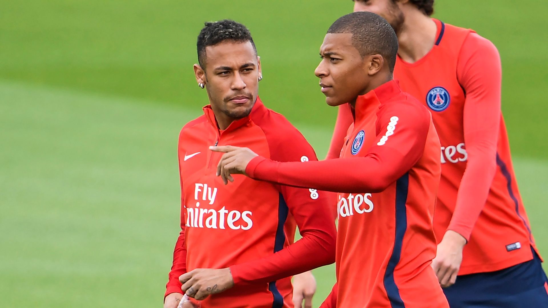 Neymar e Mbappé PSG 06 09 17