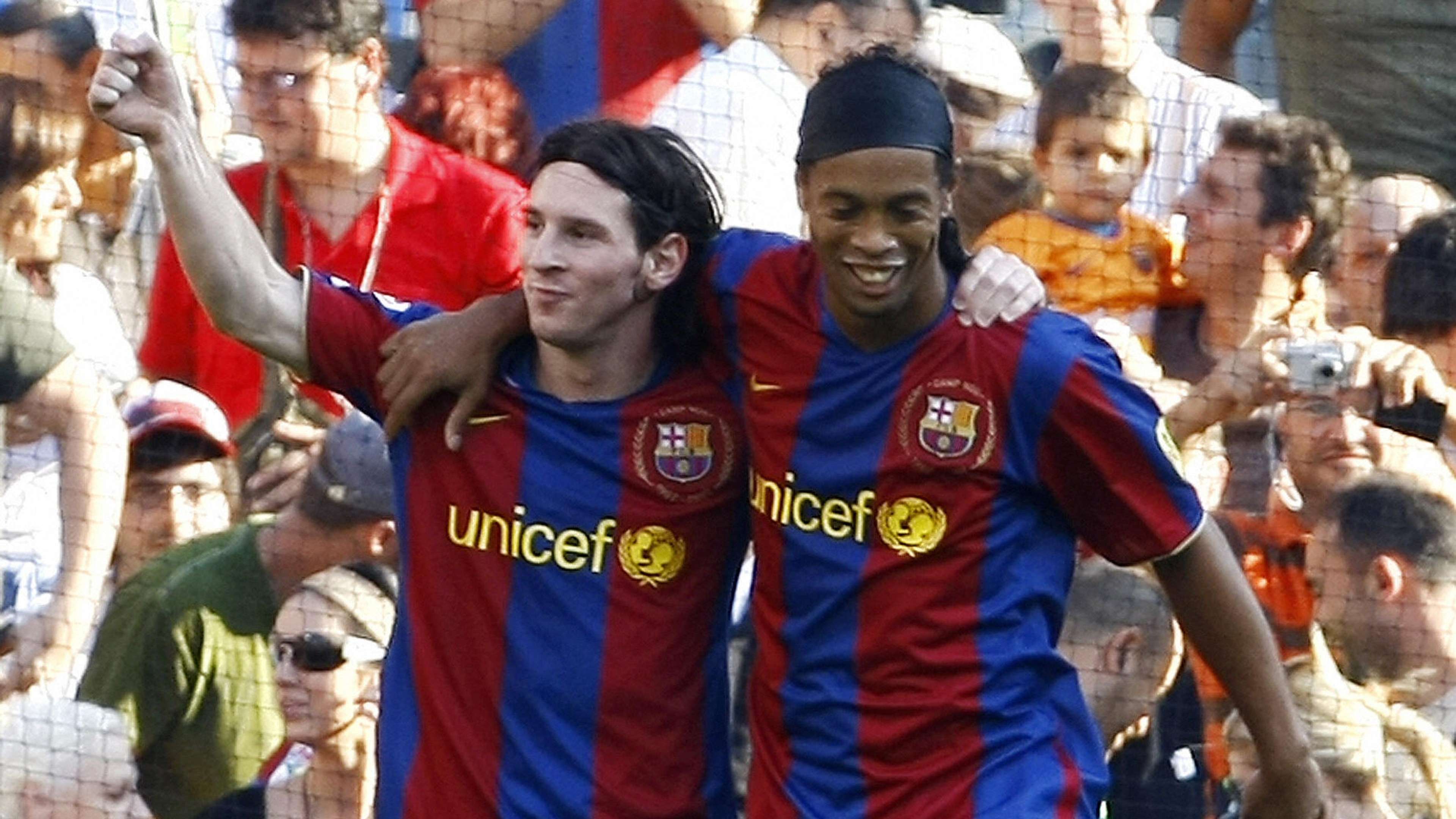 Lionel Messi Ronaldinho Barcelona 06102007