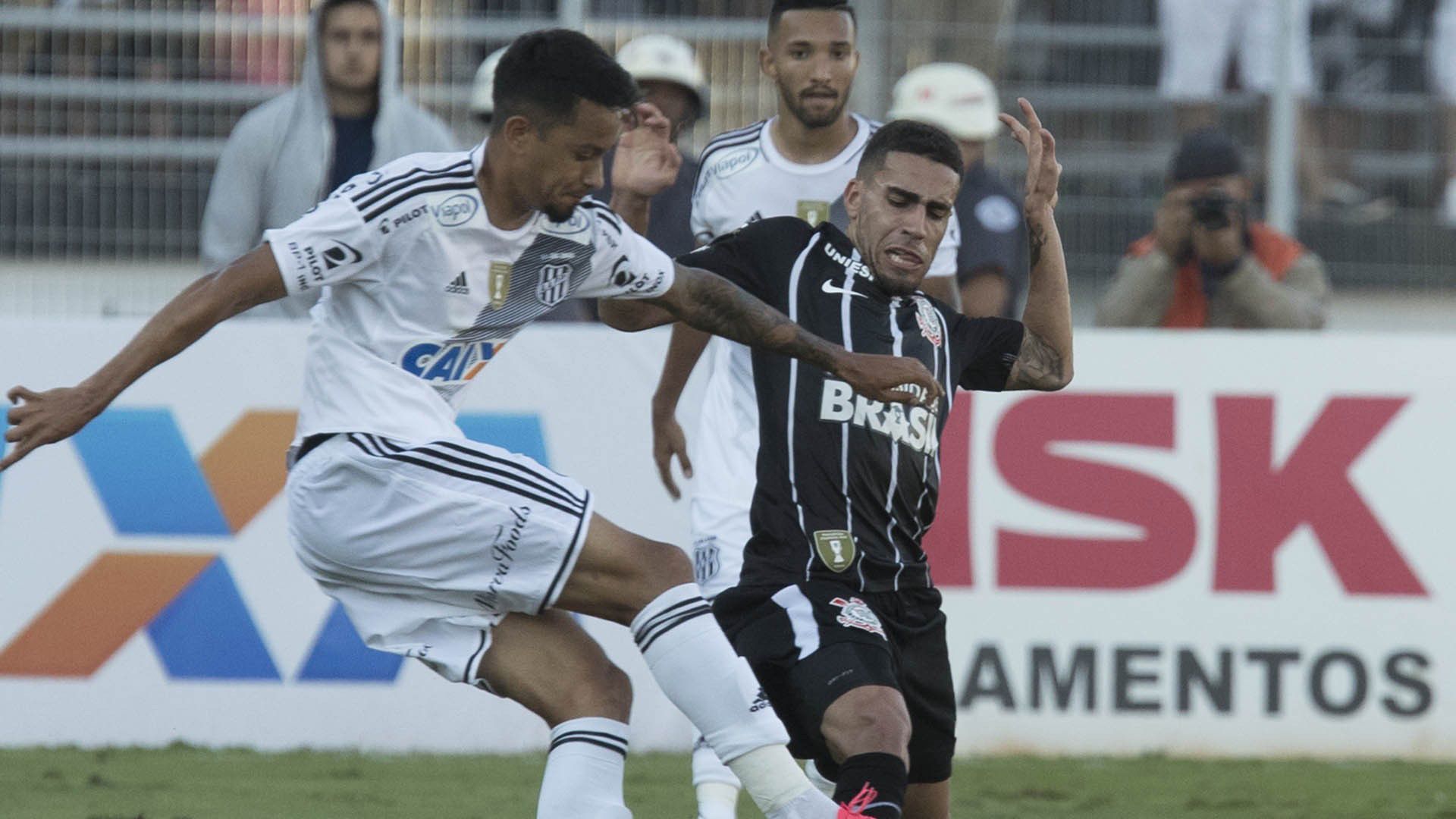 Gabriel Ponte Preta Corinthians Paulista 30042017