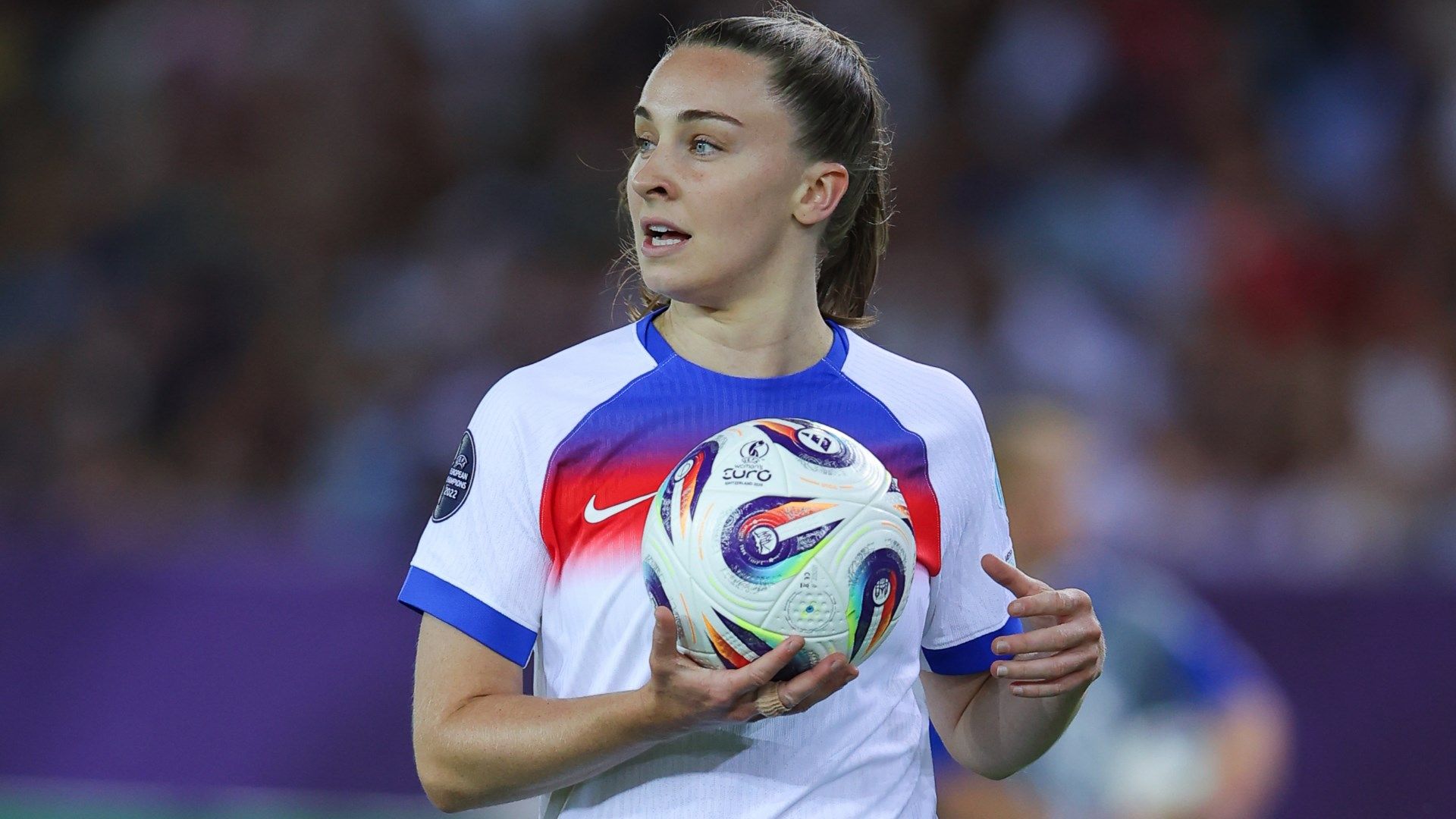 Niamh Charles England Women 2025