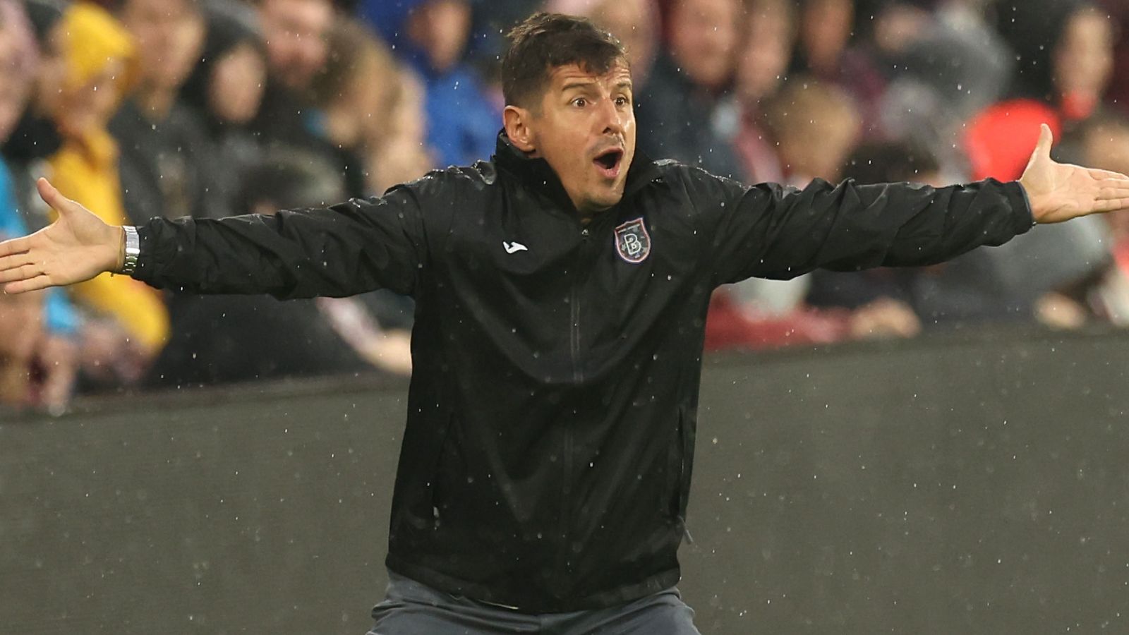 Emre Belozoglu Basaksehir 2022