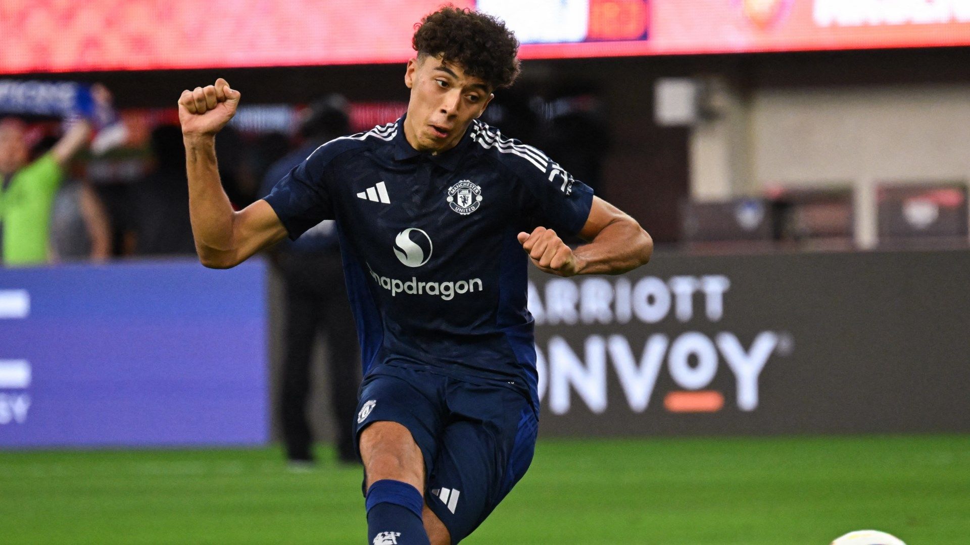 Ethan Wheatley Manchester United 2024-25