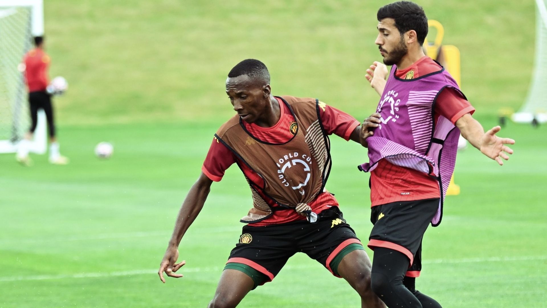 Elias Mokwana, Esperance