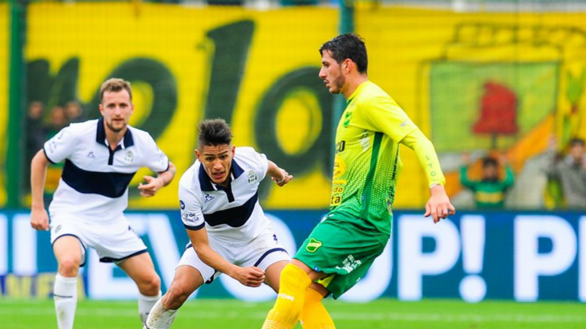 Gonzalo Castellani Defensa y Justicia Gimnasia Superliga Fecha 1 26082017