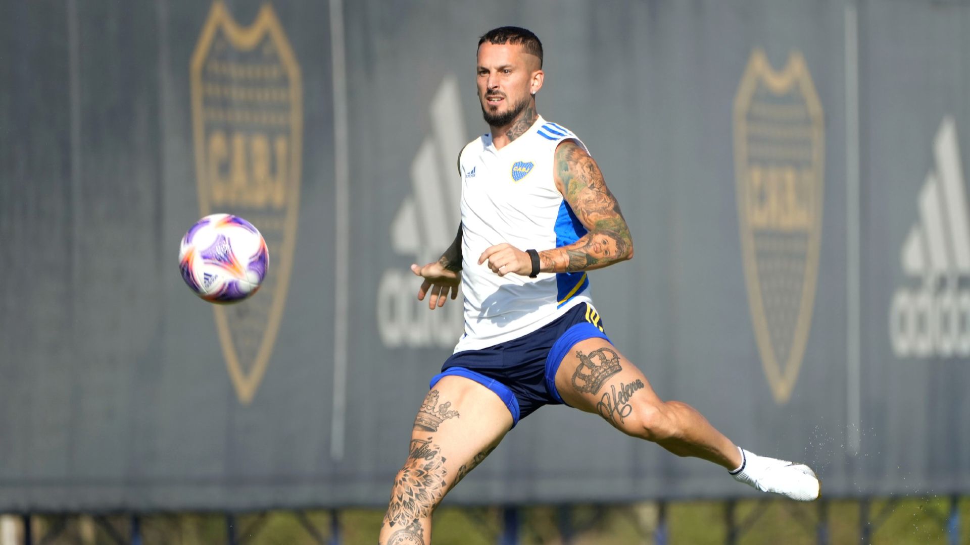 dario benedetto boca entrenamiento 09032023