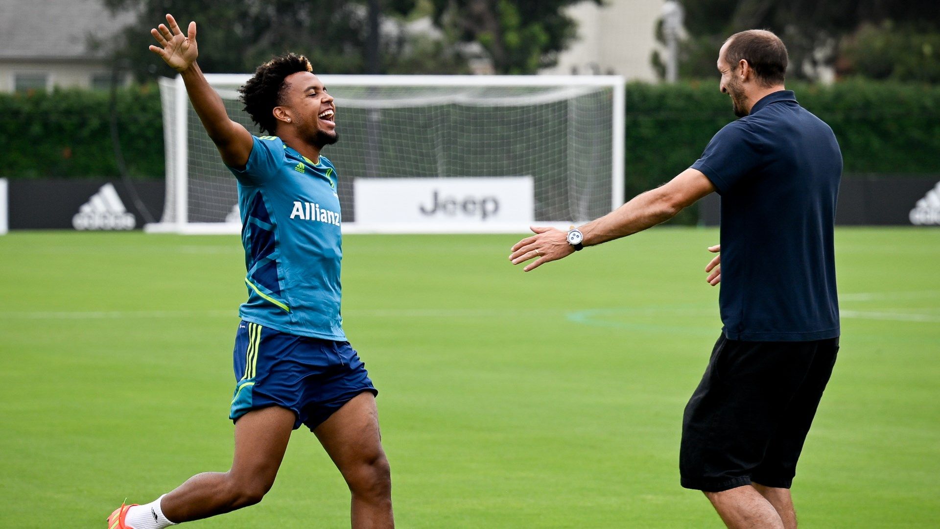 Weston McKennie Giorgio Chiellini Juventus