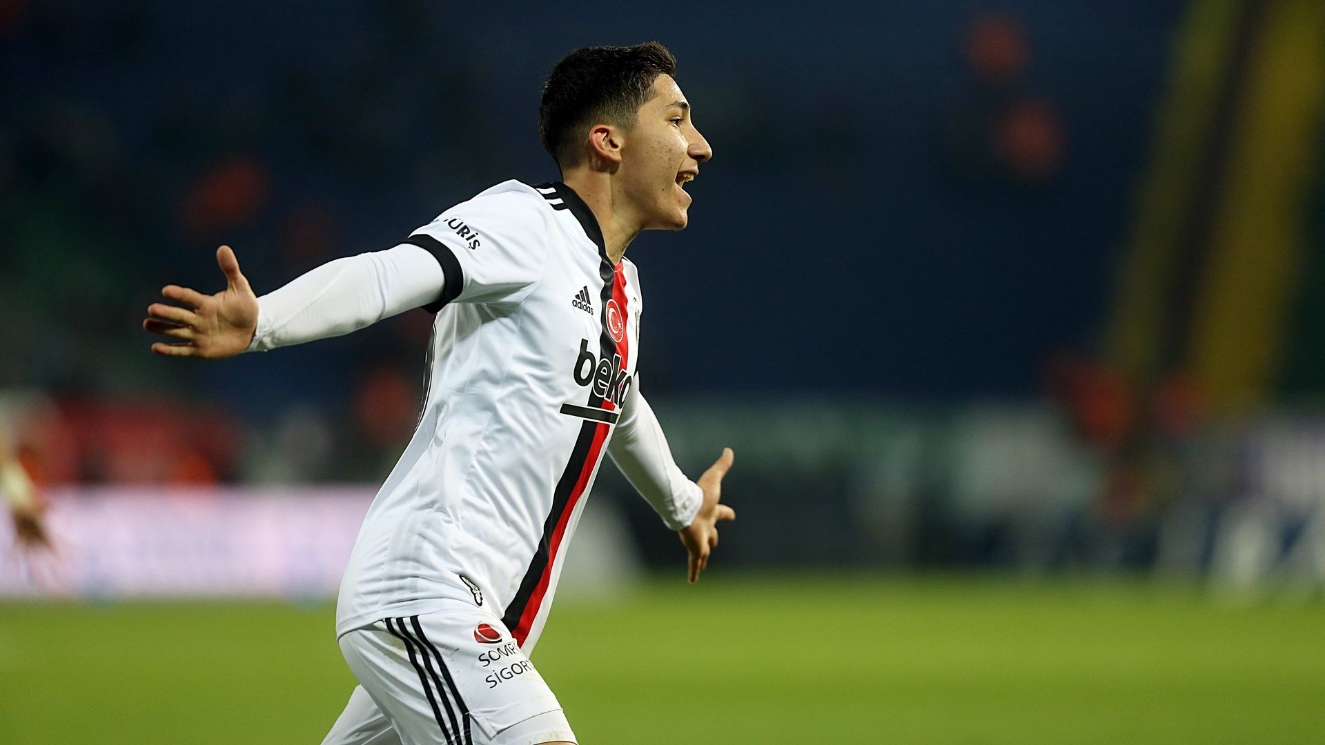 Emirhan İlkhan, Beşiktaş