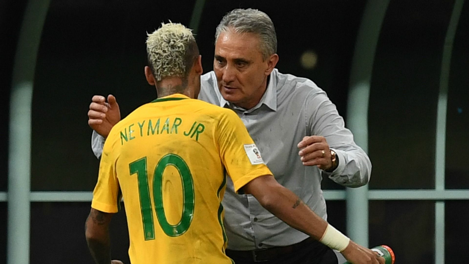 Neymar e Tite Brazil Colombia 0609