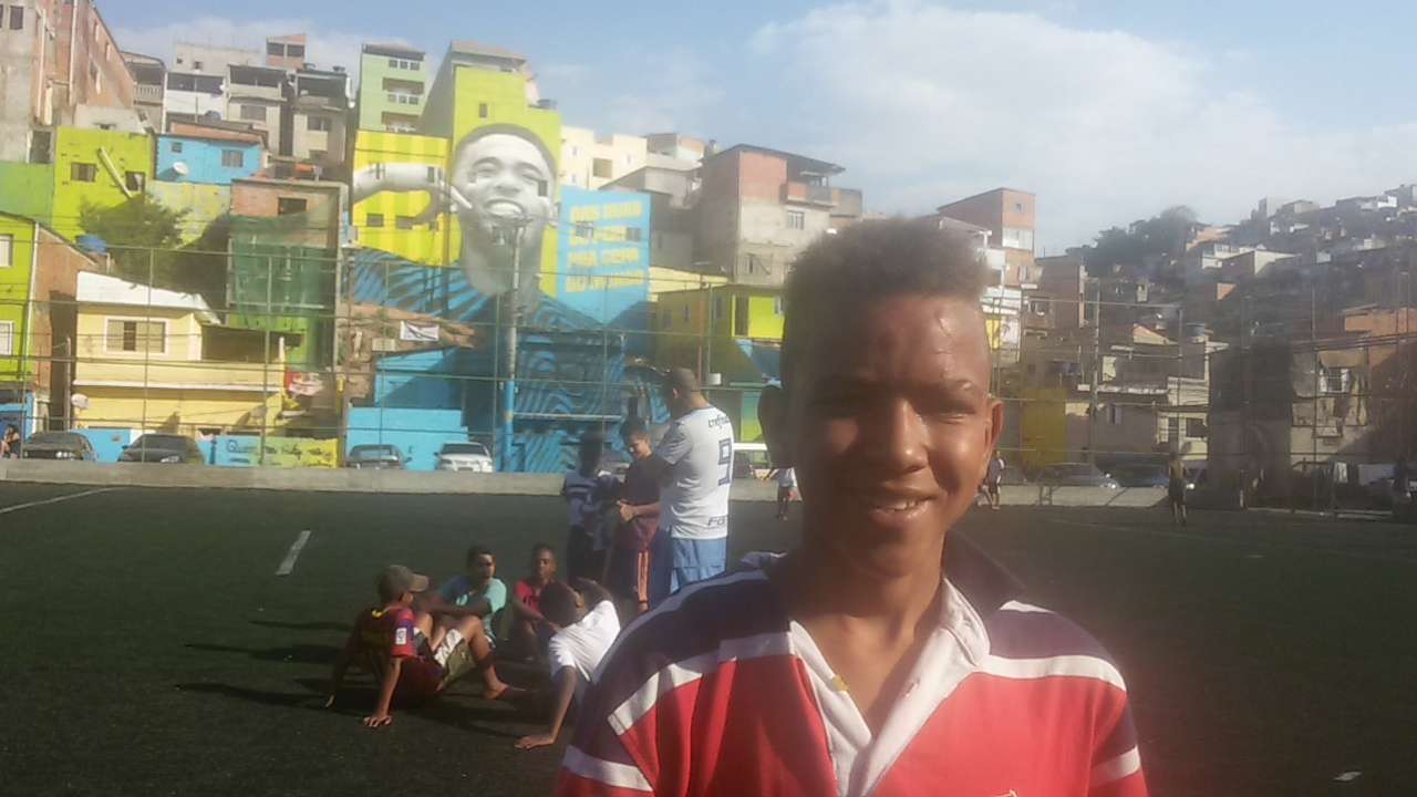 Jovem Caio aposta no talento