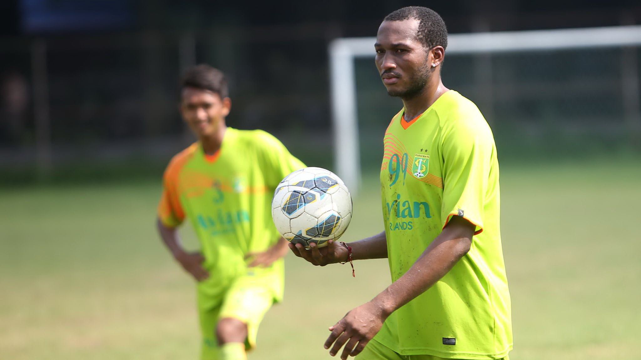 Eric Djemba-Djemba Persebaya Bhayangkara