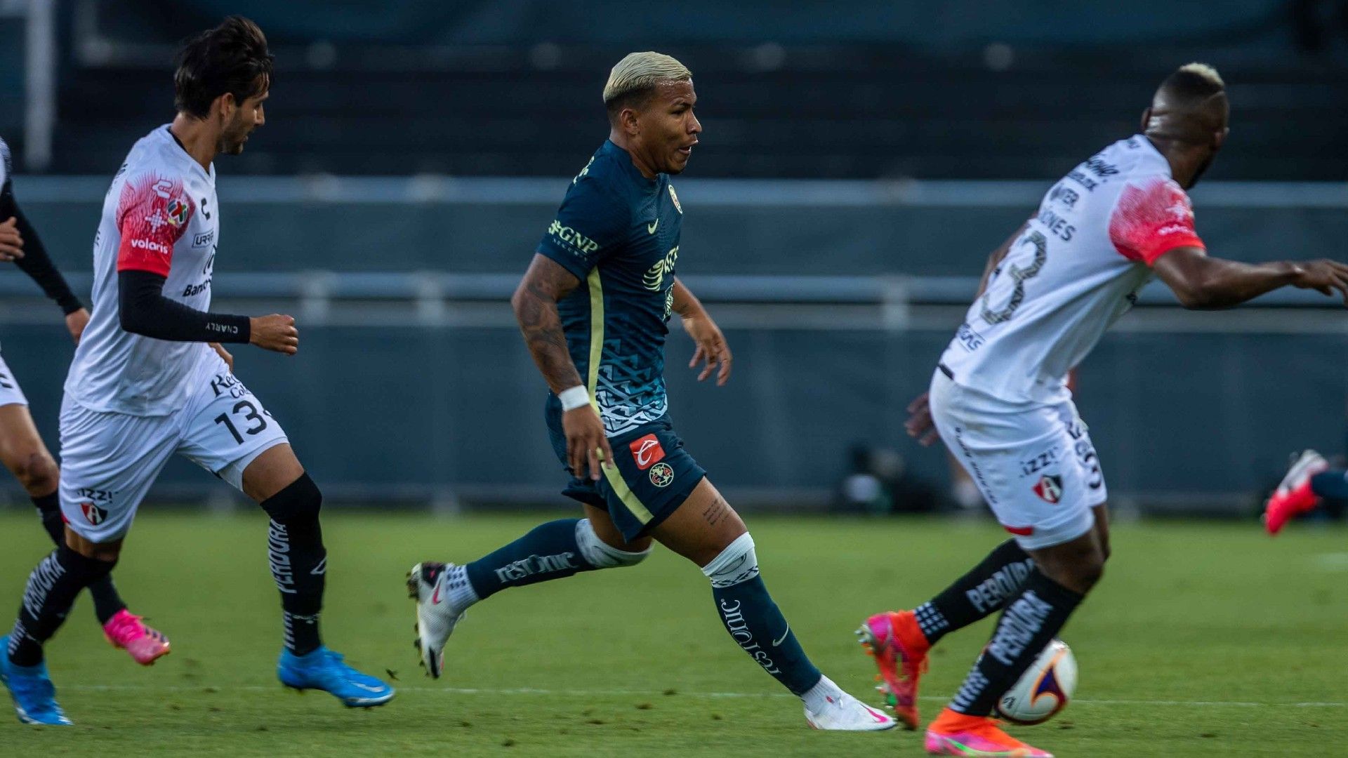 América Atlas Roger Martínez