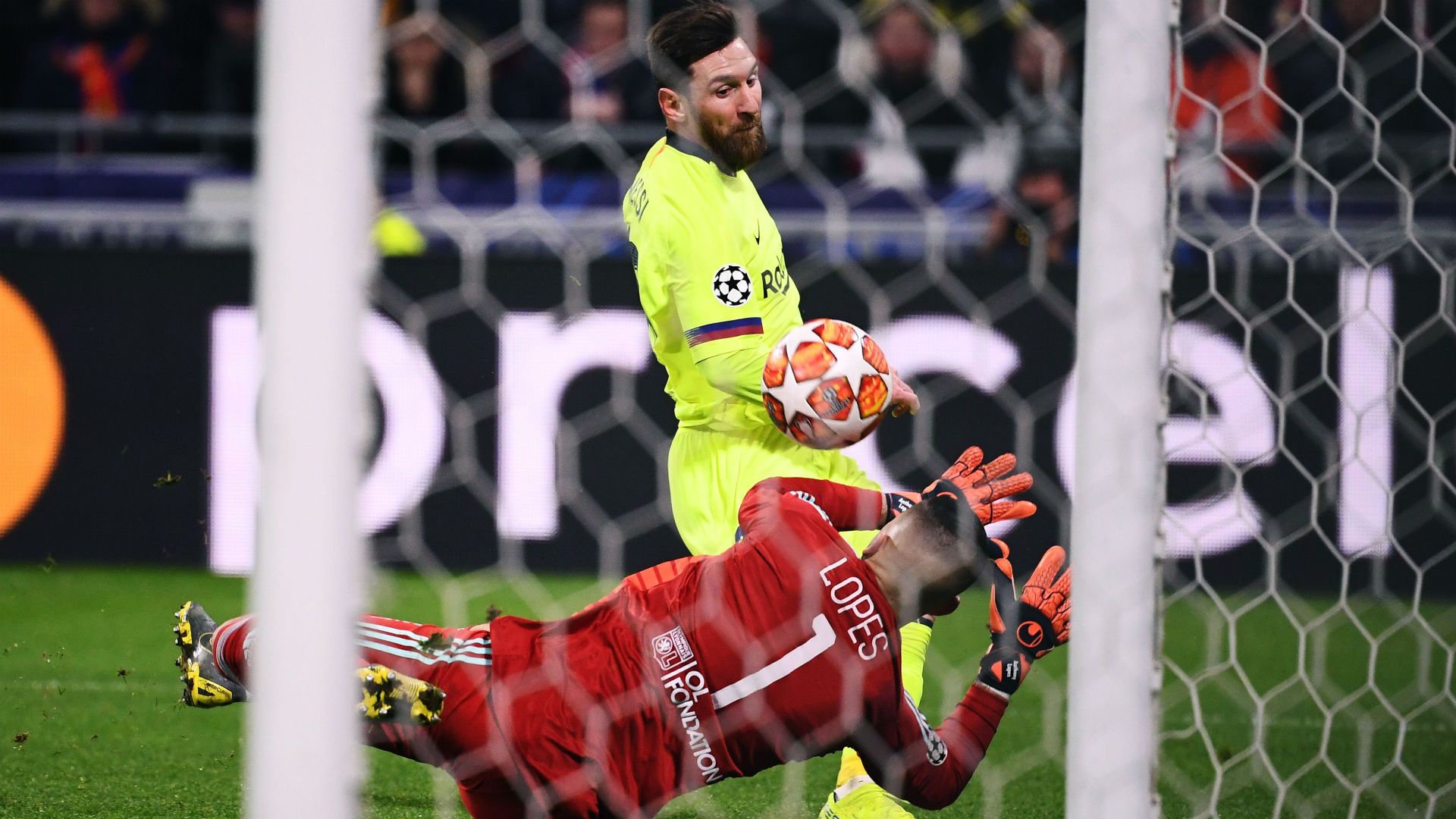 Lionel Messi Lyon Barcelona Champions League 19022019