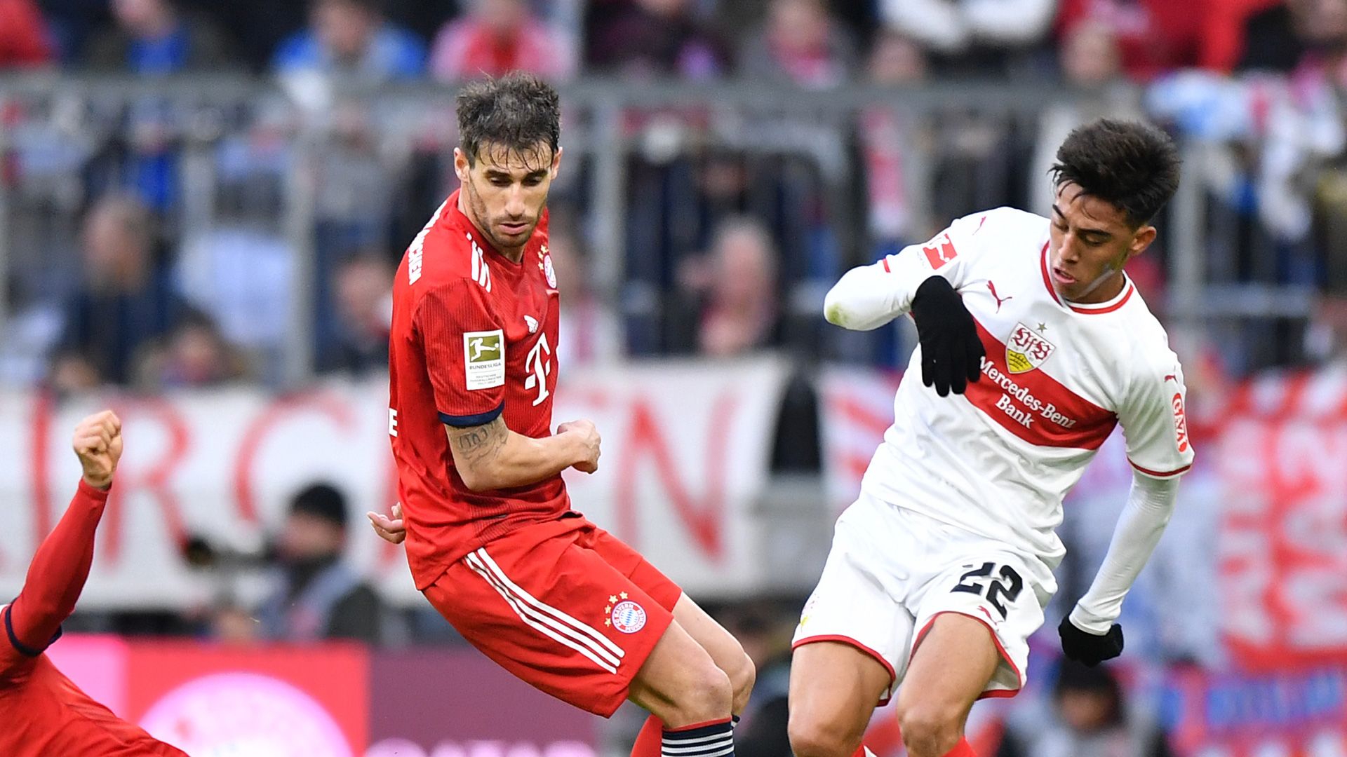 Javi Martinez FC Bayern Gonzalez Stuttgart Bundesliga 270119