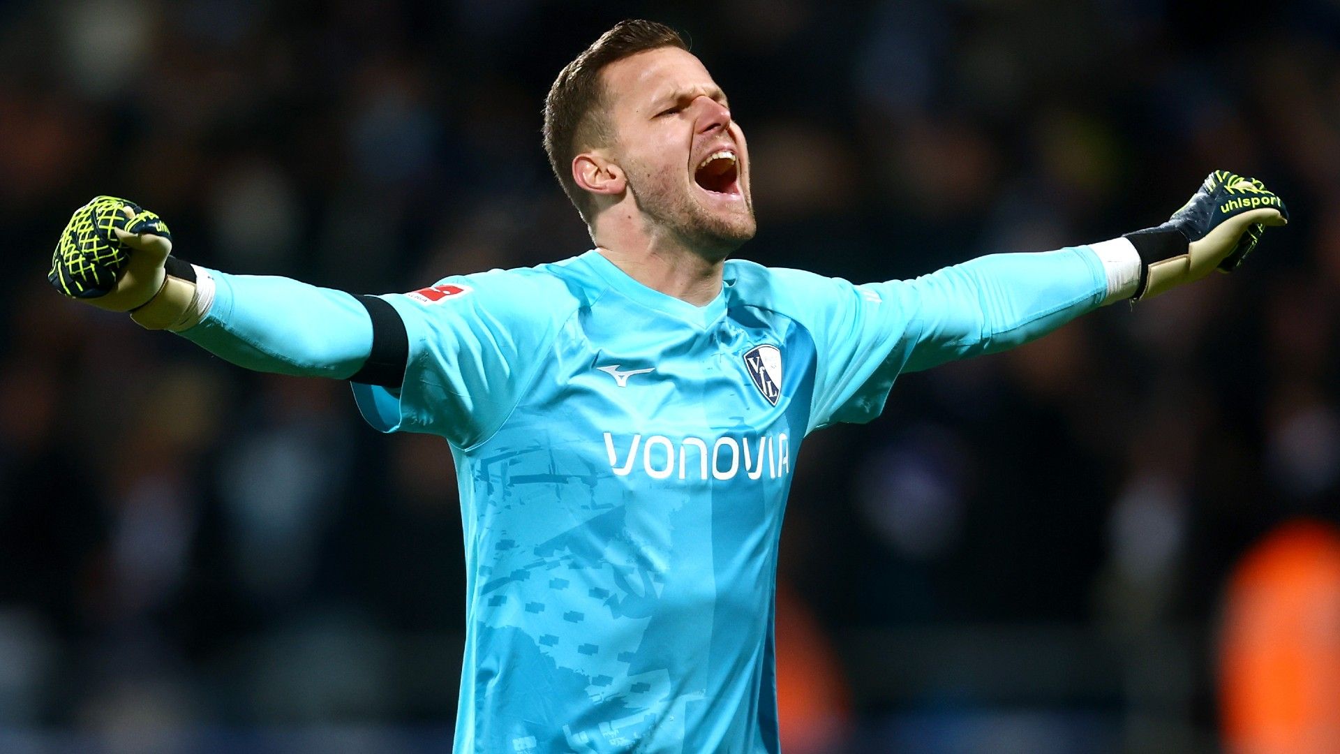 Patrick Drewes of VfL Bochum celebrates